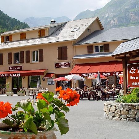Le Taillon Hotel Gedre Exterior photo